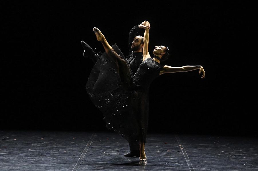 Dance “Swan Lake” by the Ballet Preljocaj à Ollioules - 3